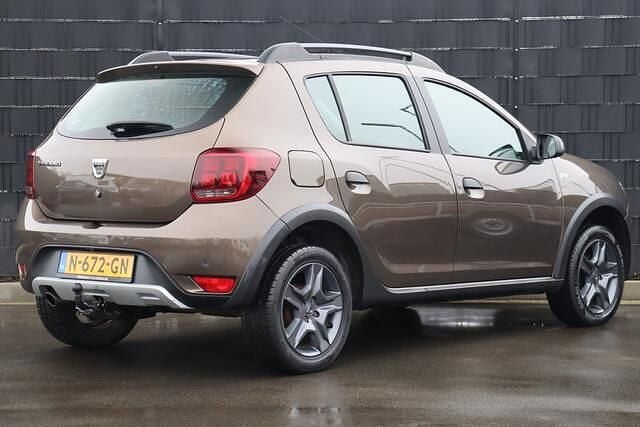 Occasion Dacia Sandero Stepway 90 PK (66 kW) 2018 Bruin Hatchback