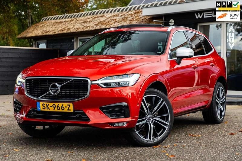 Rood Gebruikt 2018 Volvo XC60 R-Design SUV | € 31.941 (Iets duurder) - Afbeelding 1/4