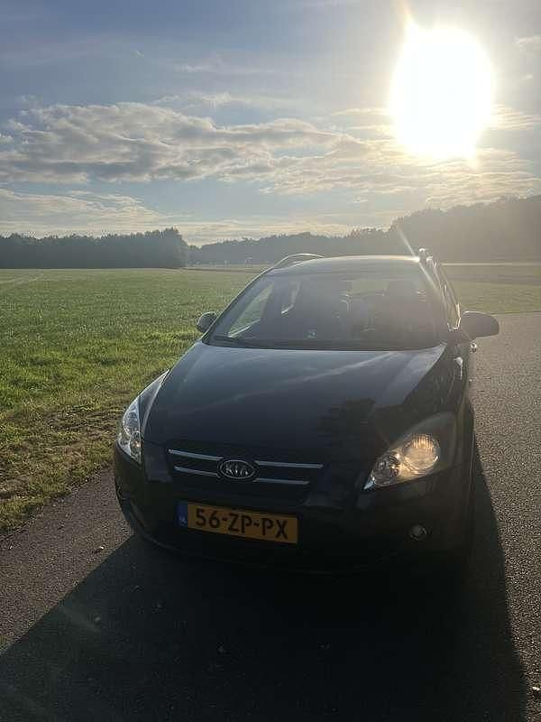 Gebruikt 2008 Kia Ceed Sportswagon LX Stationwagen | € 1.800 - Afbeelding 1/4