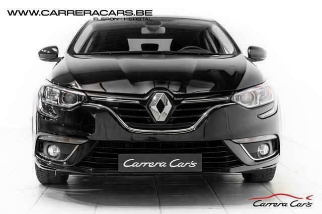 Occasion Renault Mégane IV LIMITED 99 PK (72 kW) 2018 Zwart Sedan