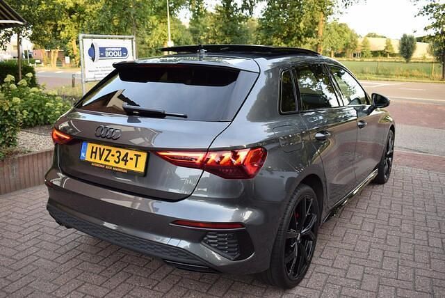 Occasion Audi A3 Sportback S-Line 245 PK (180 kW) 2021 Grijs Hatchback