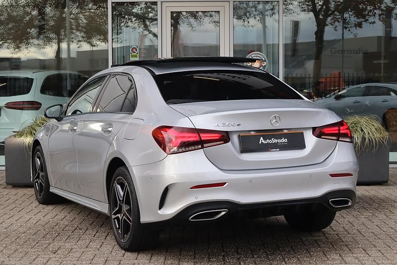 Occasion Mercedes A250 AMG line 218 PK (160 kW) 2022 Grijs Sedan