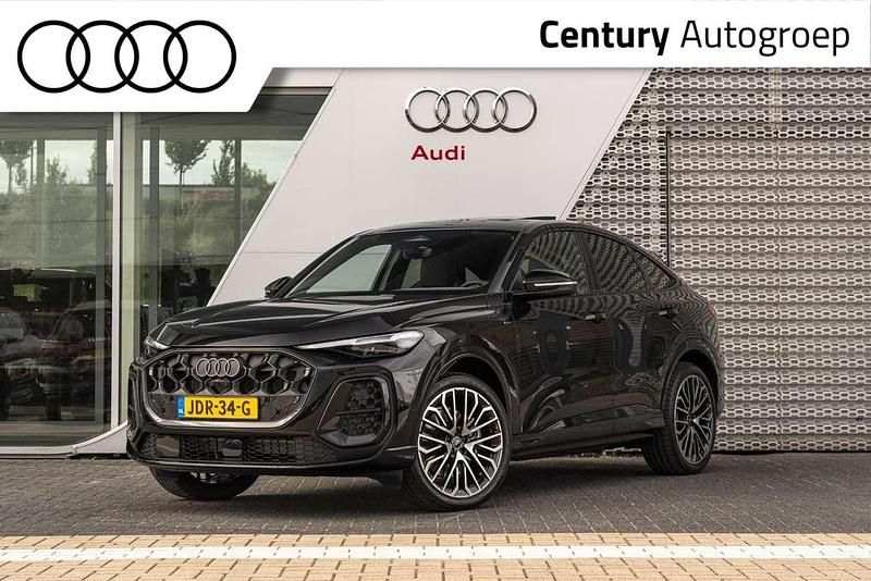 Zwart Gebruikt 2025 Audi Q5 Sportback Ambiente SUV | € 89.450 - Afbeelding 1/4