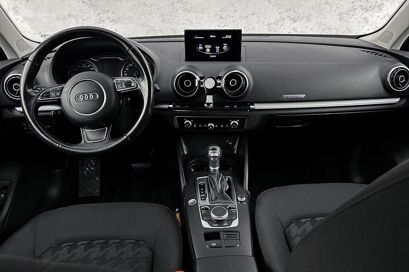 Occasion Audi A3 Sportback e-tron Attraction 204 PK (150 kW) 2015 Zwart Hatchback