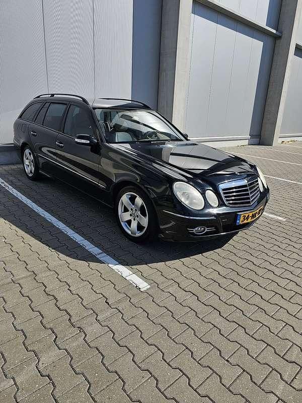 Occasion Mercedes E270 Avantgarde 177 PK (130 kW) 2003 Zwart Stationwagen