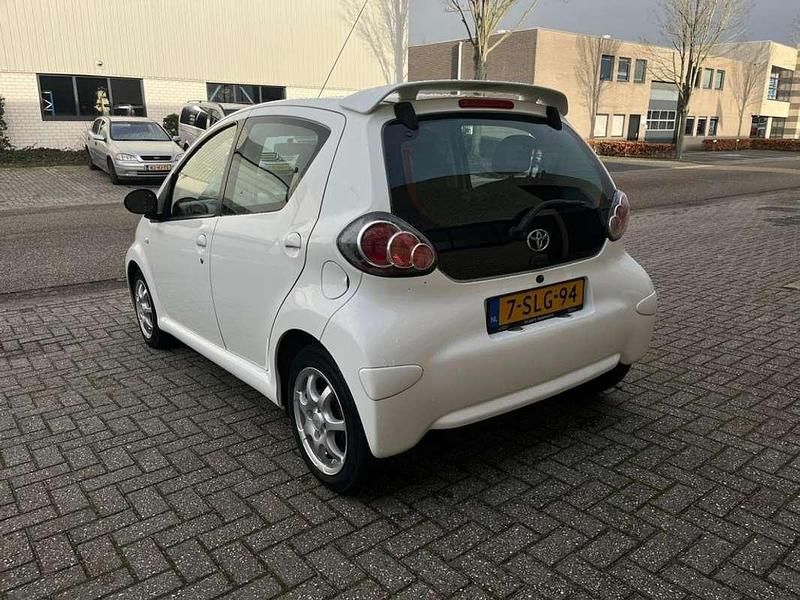 Occasion Toyota Aygo 68 PK (50 kW) 2013 Wit Hatchback