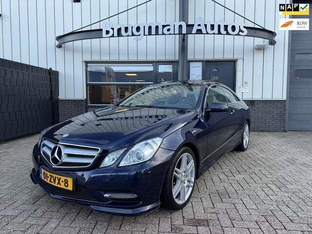Blauw Gebruikt 2013 Mercedes E200 Elegance Coupé | € 14.950 (Iets duurder) - Afbeelding 1/4