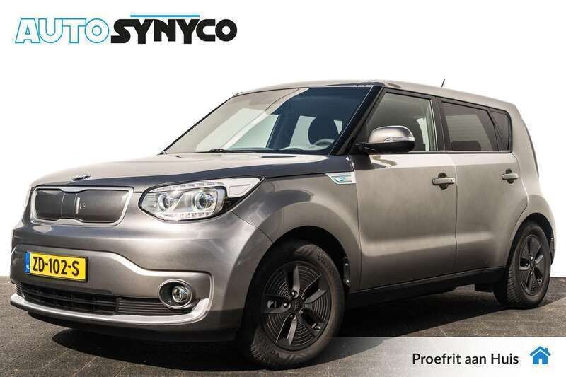 Grijs, metallic lak Gebruikt 2017 Kia Soul EV 2 SUV | € 10.950 (Eerlijke prijs) - Afbeelding 1/4