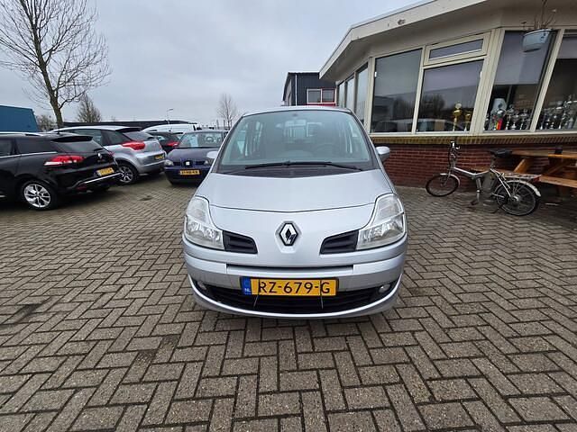 Occasion Renault Modus Dynamique 79 PK (58 kW) 2008 Grijs MPV