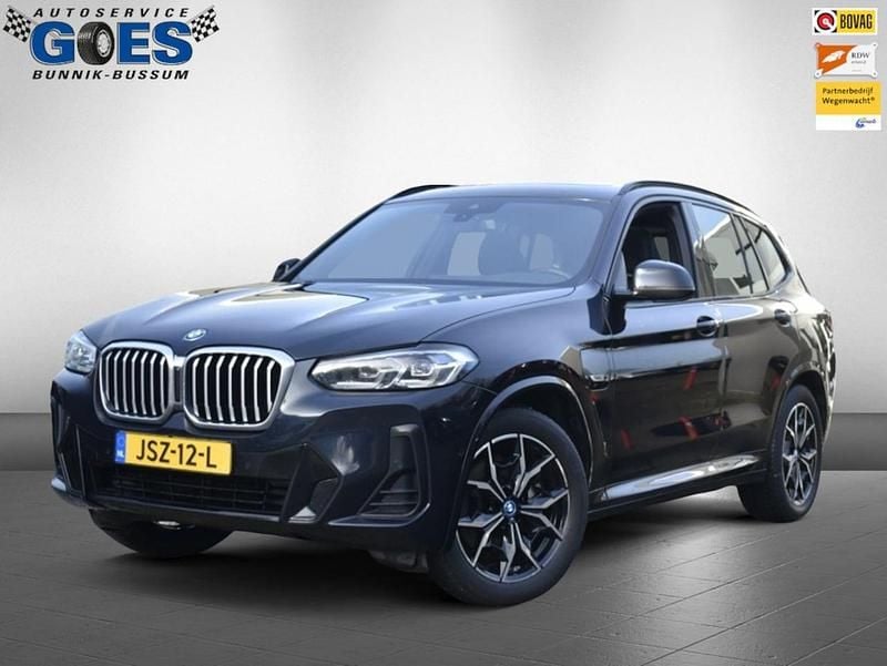 Zwart Occasion 2022 BMW X3 SUV | € 37.840 (Eerlijke prijs) - Afbeelding 1/4