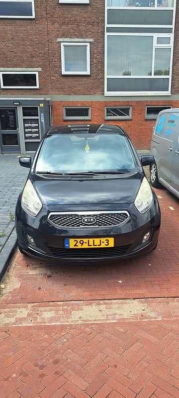 Zwart Gebruikt 2010 Kia Venga Hatchback | € 3.250 (Eerlijke prijs) - Afbeelding 1/4