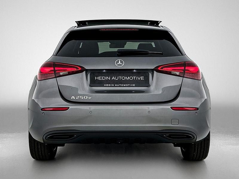 Occasion Mercedes A250 Luxury 218 PK (160 kW) 2025 Grijs Hatchback