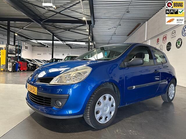 Blauw Gebruikt 2008 Renault Clio II Hatchback | € 1.299 (Eerlijke prijs) - Afbeelding 1/4
