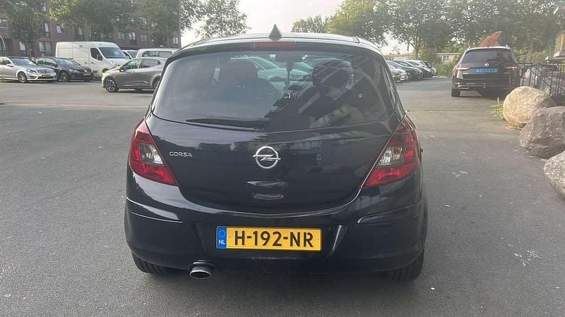 Occasion Opel Corsa 87 PK (63 kW) 2011 Zwart MPV