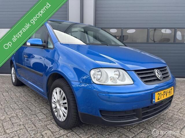 Blauw Gebruikt 2004 VW Touran MPV | € 2.950 (Duur) - Afbeelding 1/4