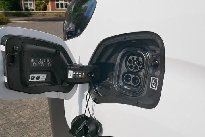 Nieuw Opel Vivaro-e Combi 100 kW (136 PK) 2025 Wit Van