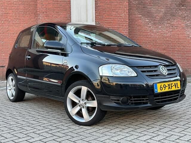 Zwart Gebruikt 2007 VW Fox Hatchback | € 2.250 (Iets duurder) - Afbeelding 1/4