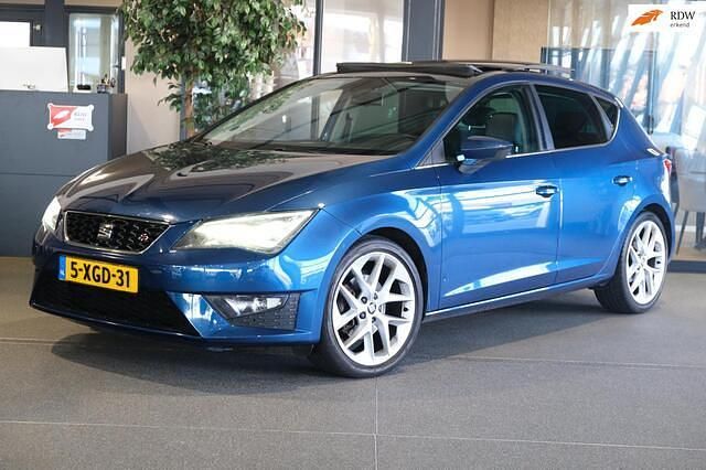 Blauw Occasion 2014 Seat Leon FR Hatchback | € 12.950 (Iets duurder) - Afbeelding 1/4