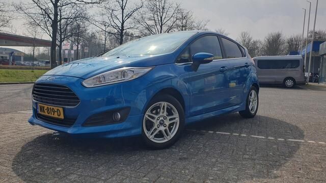 Blauw Gebruikt 2014 Ford Fiesta Titanium X Hatchback | € 6.495 (Iets duurder) - Afbeelding 1/4