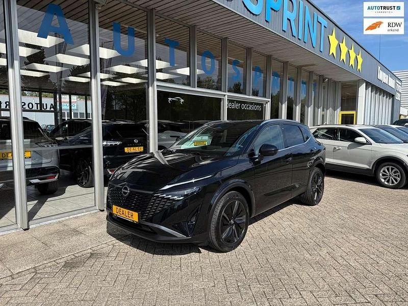 Zwart Gebruikt 2025 Nissan Qashqai Tekna SUV | € 37.999 (Goede deal) - Afbeelding 1/4