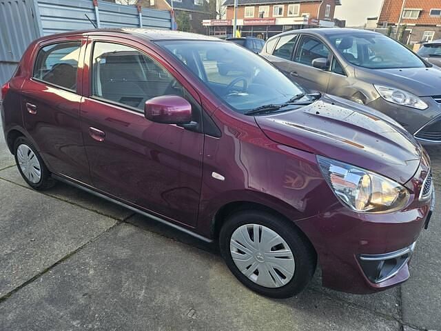 Occasion Mitsubishi Space Star 71 PK (52 kW) 2019 Rood (metallic) Hatchback