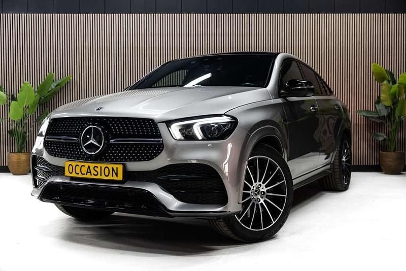 Grijs Gebruikt 2021 Mercedes GLE350 AMG line Coupé | € 72.950 (Eerlijke prijs) - Afbeelding 1/4