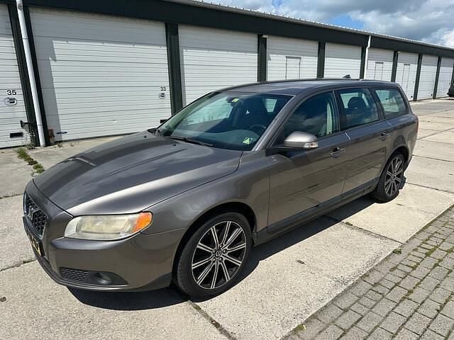 Grijs Gebruikt 2007 Volvo V70 Kinetic Stationwagen | € 3.495 (Super prijs) - Afbeelding 1/4