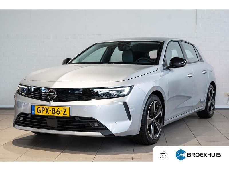 Grijs Gebruikt 2024 Opel Astra Hatchback | € 27.990 (Super prijs) - Afbeelding 1/4