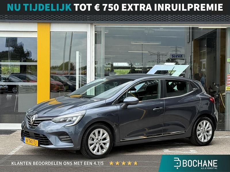 Grijs Gebruikt 2021 Renault Clio V Intens Hatchback | € 17.095 (Eerlijke prijs) - Afbeelding 1/4