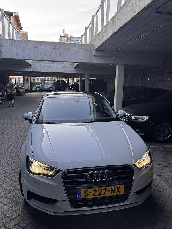 Wit Gebruikt 2014 Audi A3 Sedan | € 11.500 (Super prijs) - Afbeelding 1/2