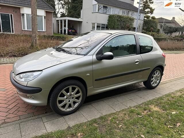 Occasion Peugeot 206 88 PK (64 kW) 2004 Grijs Hatchback