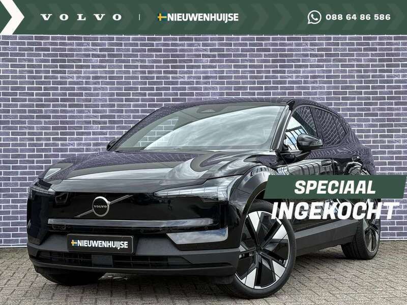 Zwart Nieuw 2024 Volvo EX30 Plus SUV | € 37.825 - Afbeelding 1/3