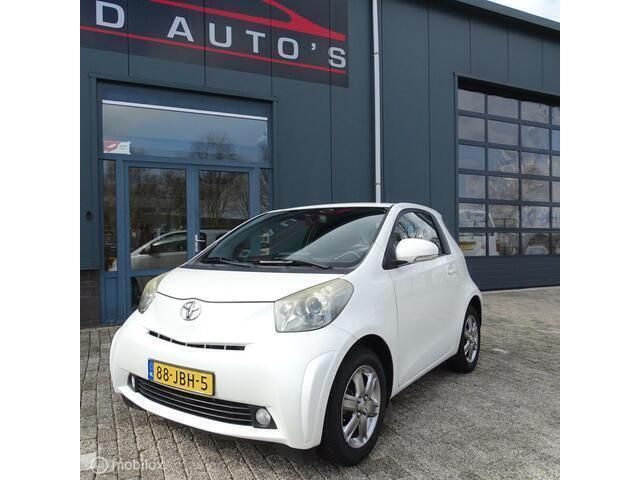 Wit Gebruikt 2009 Toyota iQ Hatchback | € 4.449 (Eerlijke prijs) - Afbeelding 1/4
