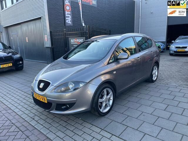 Grijs, metallic lak Gebruikt 2007 Seat Altea XL Stylance MPV | € 2.999 (Eerlijke prijs) - Afbeelding 1/4