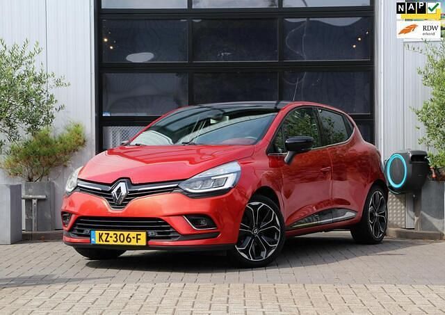 Hatchback Gebruikt 2016 Renault Clio IV Bose Edition Hatchback | € 9.645 (Eerlijke prijs) - Afbeelding 1/4
