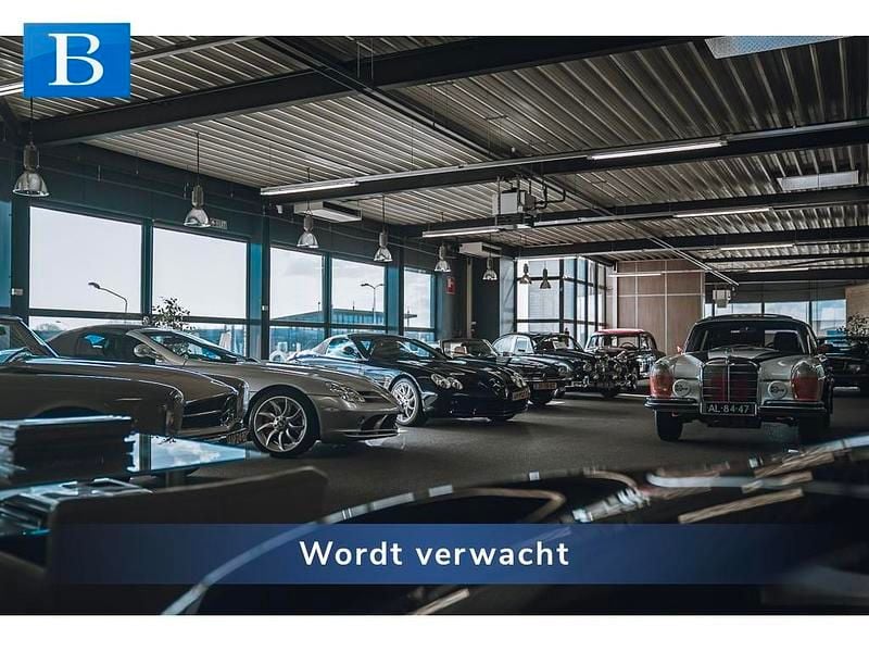 Zilver Gebruikt 2021 Mercedes GLB200 Business SUV | € 37.900 (Goede deal) - Afbeelding 1/1