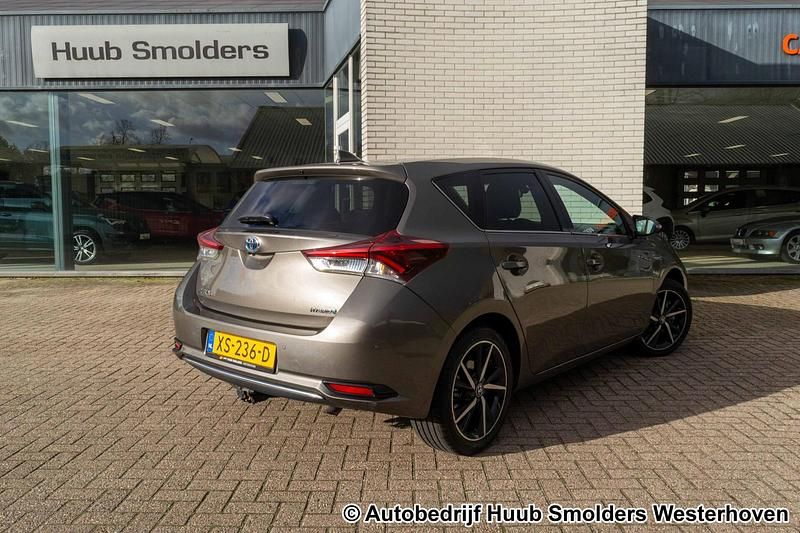 Occasion Toyota Auris Hybrid Active 99 PK (72 kW) 2019 Grijs Hatchback