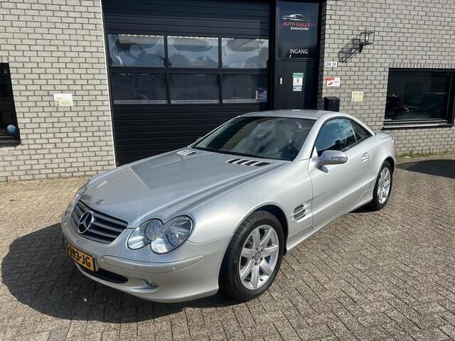 Grijs Gebruikt 2001 Mercedes SL500 Cabriolet | € 19.950 (Goede deal) - Afbeelding 1/4