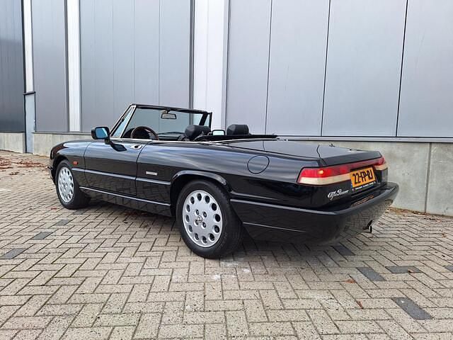 Occasion Alfa Romeo Spider 117 PK (86 kW) 1992 Zwart Cabriolet