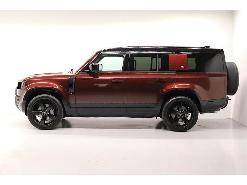 Occasion Land Rover Defender SE Dynamic 249 PK (183 kW) 2025 Rood SUV