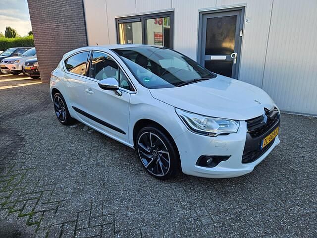 Occasion Citroën DS4 Sport Chic 200 PK (147 kW) 2012 Wit Hatchback