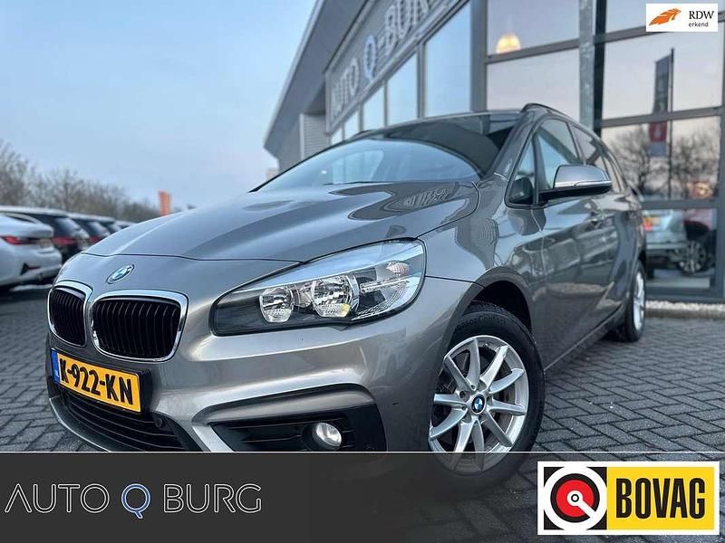 Grijs Occasion 2016 BMW 218 Gran Tourer Executive MPV | € 11.950 (Eerlijke prijs) - Afbeelding 1/4
