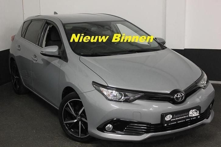 Occasion Toyota Auris Team 116 PK (85 kW) 2018 Grijs Hatchback