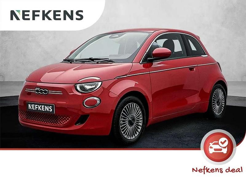 Rood Occasion 2024 Fiat 500e Urban Hatchback | € 38.763 - Afbeelding 1/4