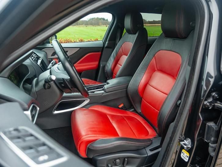 Occasion Jaguar F-Pace Portfolio 179 PK (131 kW) 2016 Zwart SUV