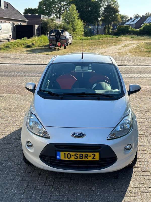 Wit Gebruikt 2011 Ford Ka Titanium X Hatchback | € 2.950 (Eerlijke prijs) - Afbeelding 1/4