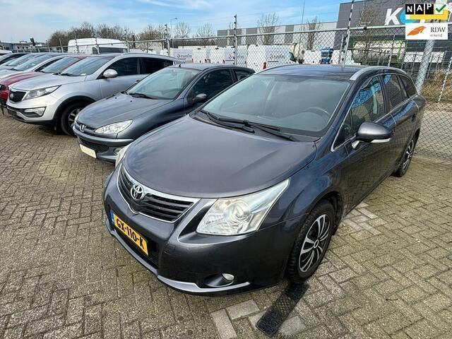 Grijs Gebruikt 2011 Toyota Avensis Business Edition Stationwagen | € 5.500 (Super prijs) - Afbeelding 1/4