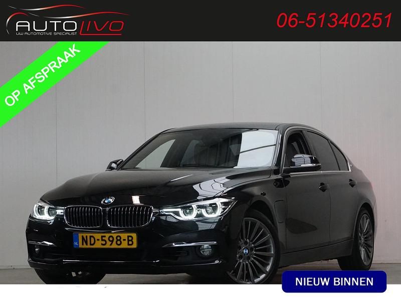 Zwart Gebruikt 2016 BMW 330 Executive Sedan | € 21.795 (Goede deal) - Afbeelding 1/4