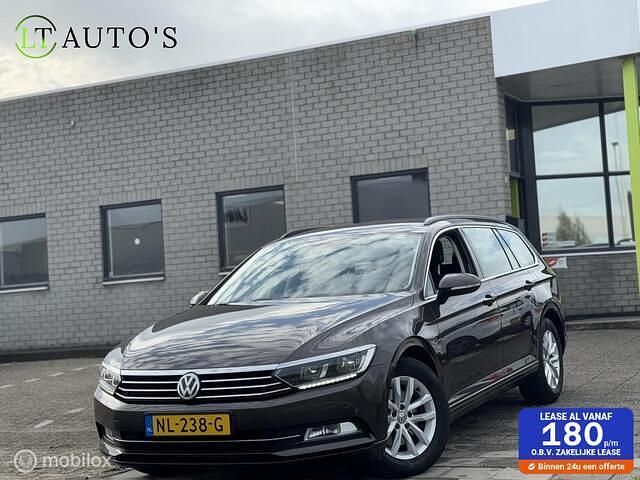 Bruin Gebruikt 2017 VW Passat Comfortline Stationwagen | € 10.950 (Super prijs) - Afbeelding 1/4