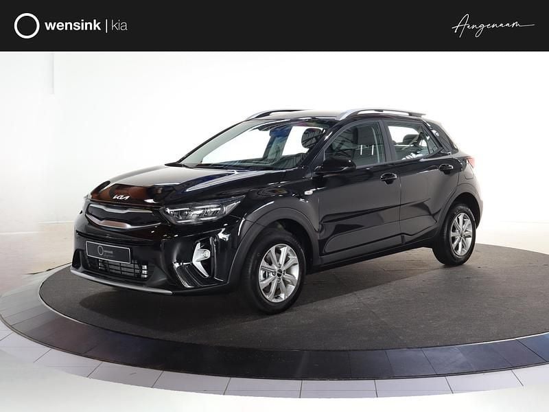 Zwart Nieuw 2025 Kia Stonic SUV | € 28.240 (Eerlijke prijs) - Afbeelding 1/4